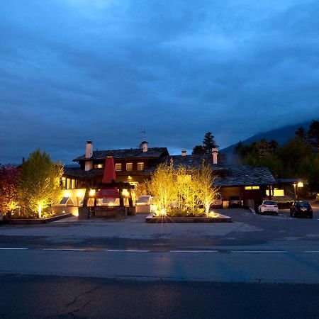 Hotel Village Pollein Zewnętrze zdjęcie